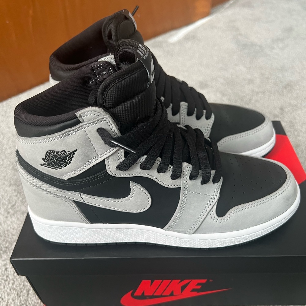Air Jordan 1 Retro High OG GS Shadow 2.0 - Picture 4 of 7